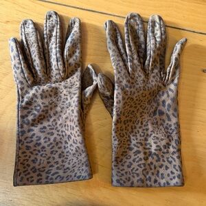 Veronica Beard Animal Print silk lined Leather Gloves made in Italy